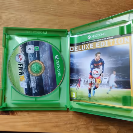 Photo of free XBox One Game - FIFA 16 (Knighton LE2) #2