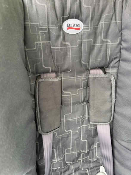 Photo of free Britax Asis recliner car seat (Thatcham) #2