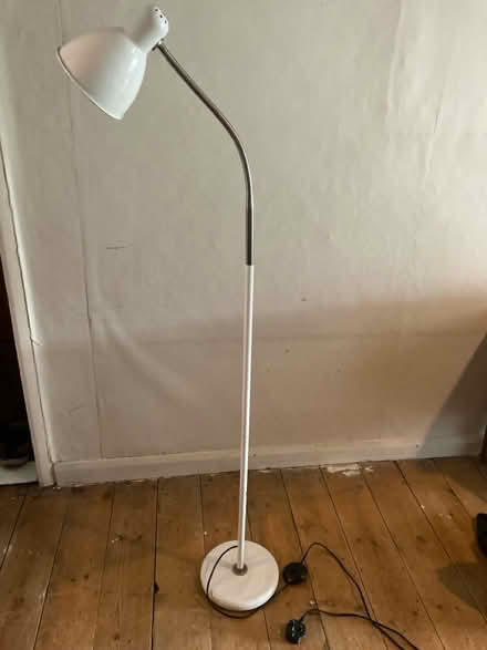 Photo of free floor lamp (Gillingham nr hospital) #1