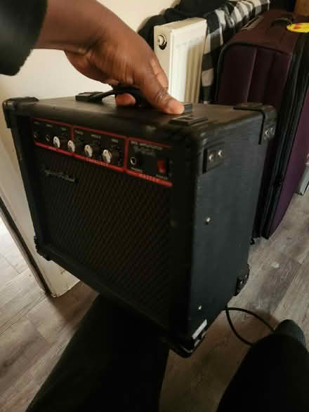 Photo of free Guitar amplifier (bradville) #4