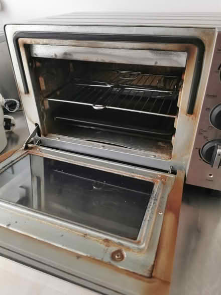 Photo of free Mini oven (Dover CT17) #2