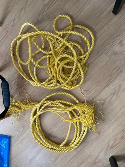 Photo of free 2 lengths of thick rope / ends are frayed but otherwise soun (Barrow upon Soar LE12) #1