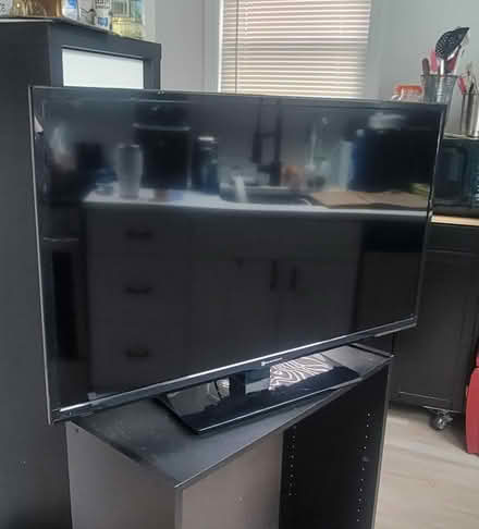 Photo of free 40" tv (Medford ma) #1