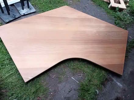 Photo of free Oak effect office desktop (Withington M20) #1