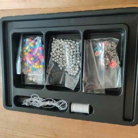 Photo of free Kids Make Your Own Charm Bracelet (Knighton LE2) #2