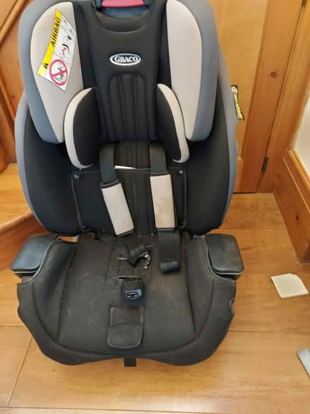 Photo of free Child car seat (WR14 Malvern Link) #2