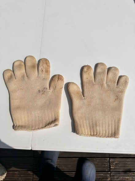 Photo of free 2 x pairs of oven gloves (Colchester CO4) #2
