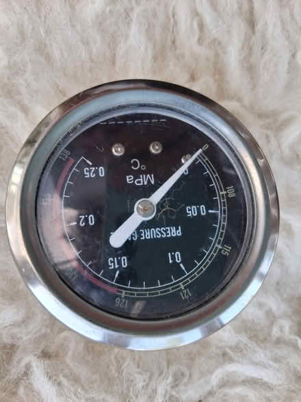 Photo of free Pressure and temperature guage (Old Town Eastbourne) #1