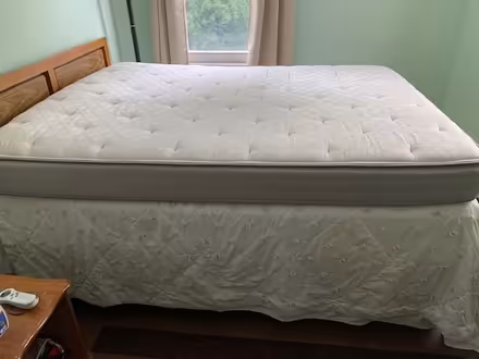 Photo of free queen C2 sleep number mattress (Huber Heights) #1