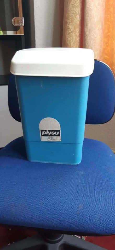 Photo of free Waste bin (Castle MK40) #1
