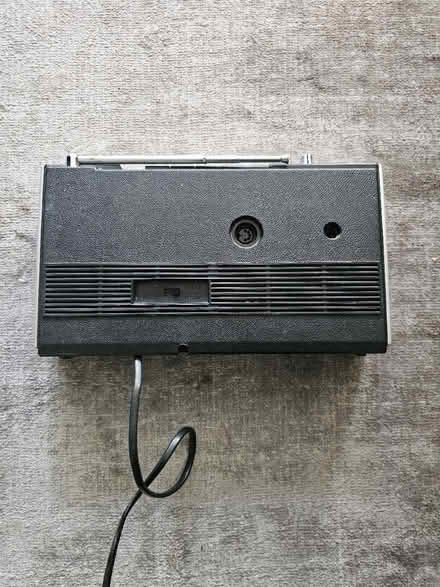 Photo of free Radio, old radio all works see pics (GU21) #2