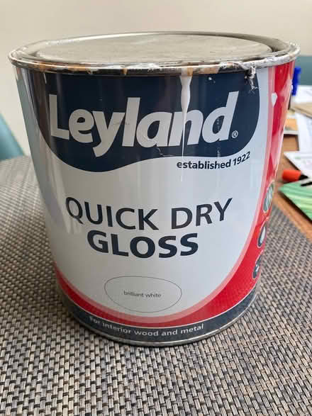 Photo of free White gloss paint (Edinburgh EH5) #2