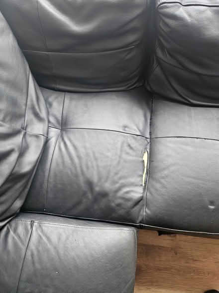 Photo of free Sofa (Mk63dh) #3