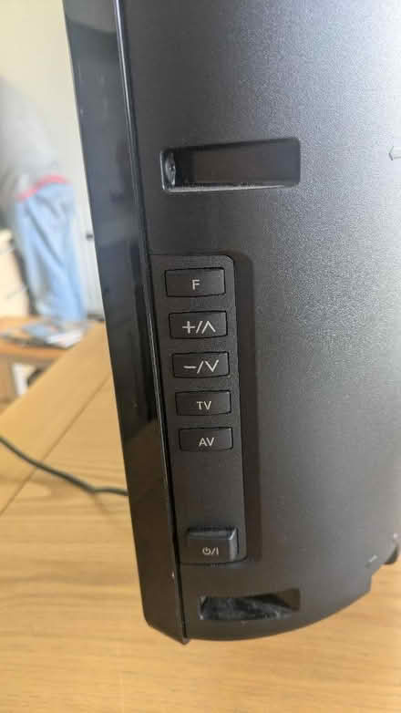 Photo of free 26inch TV (Tewkesbury GL20) #2