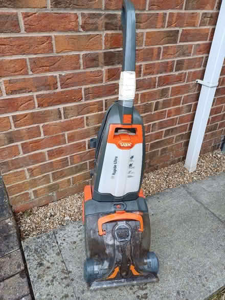 Photo of free Vax carpet cleaner (Chorley Moor PR7) #1