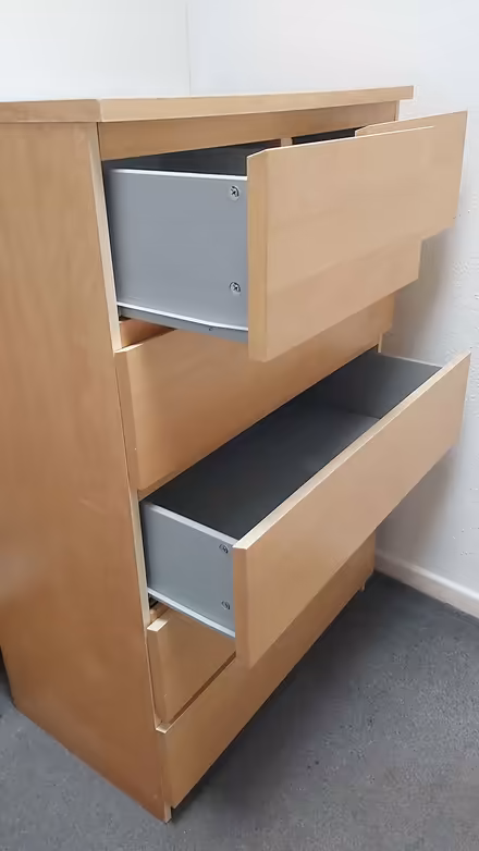 Photo of free Chest of Drawers (Putney SW15) #2