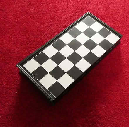 Photo of free Magnetic chess sets (Callowell GL5) #2