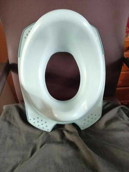Photo of free Trainer toilet seat (North Tonbridge TN10) #1