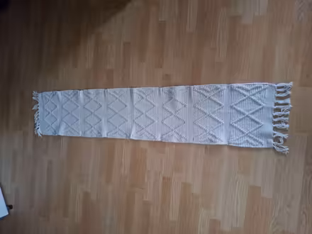 Photo of free Cream table runner (BT28) #2