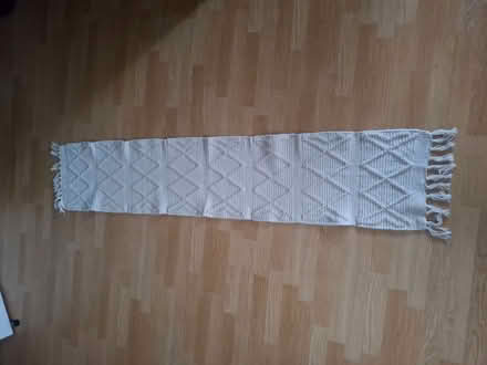 Photo of free Cream table runner (BT28) #2