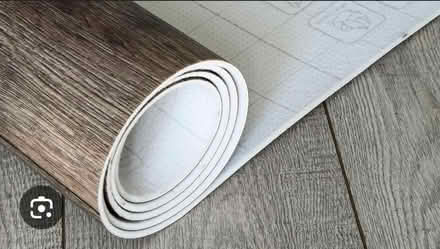 Photo of Offcut of lino / vinyl (Arborfield Garrison RG2) #1