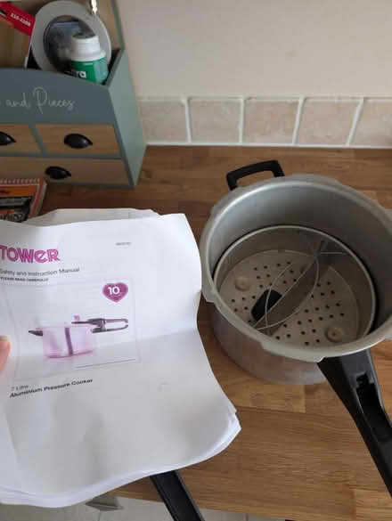 Photo of free Pressure cooker (Locking Castle BS22) #1