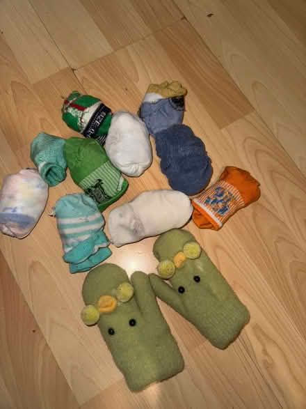Photo of free Baby/toddler socks and mittens (Hammersmith) #2