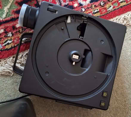 Photo of free Kodak slide projector (Stotfold SG5) #2