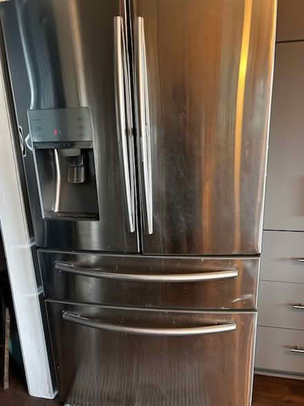 Photo of free Stove and Fridge (Near Northlake Mall) #4