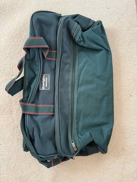 Photo of free Mid sized holdall (Woofferton SY8) #1