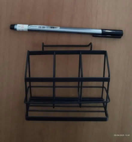 Photo of free Small hanging metal basket (Tpy) #1