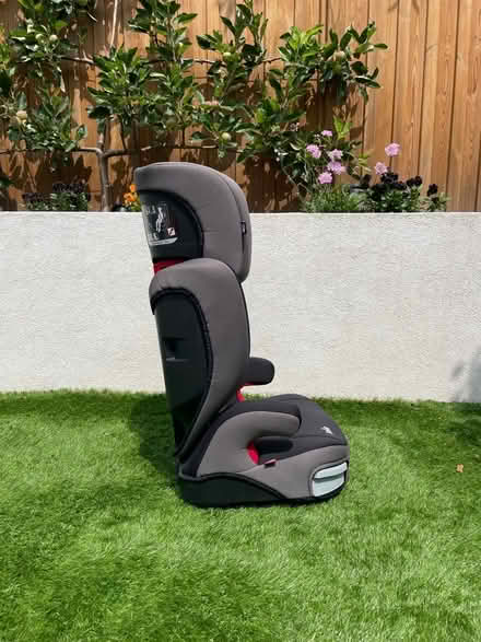 Photo of free Child’s booster seat (Balham SW12) #3