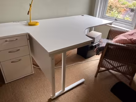 Photo of free Large office desk (BS3) #1