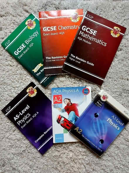 Photo of free Science Textbooks (Harbury CV33) #1