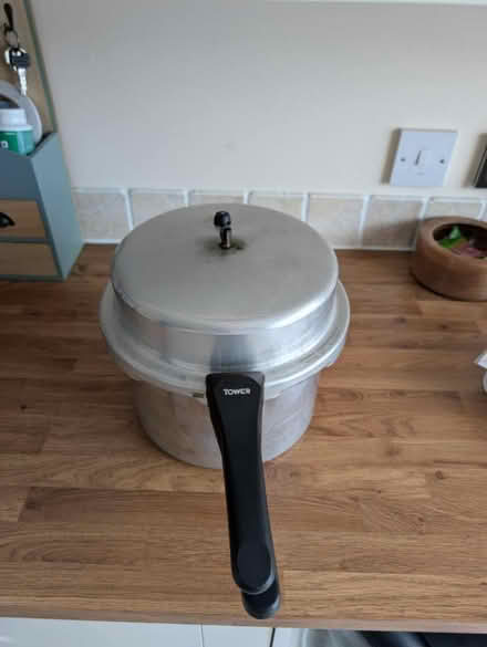 Photo of free Pressure cooker (Locking Castle BS22) #3