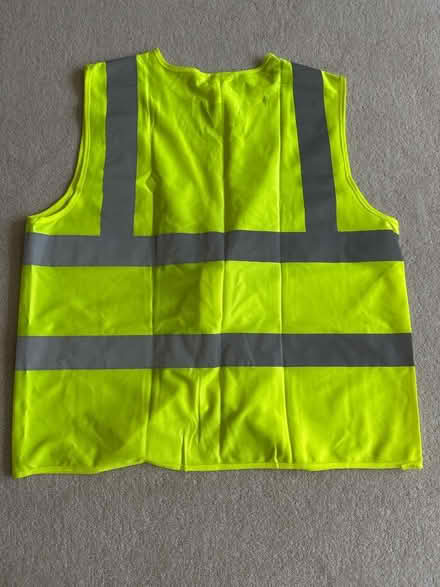 Photo of free Hi viz tabard (Weybridge KT13) #2