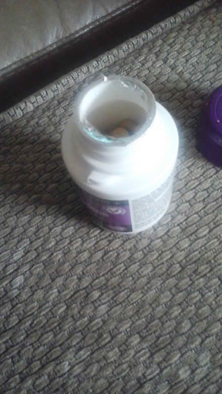 Photo of free Multivitamins & iron: been opened (Shawlands) #3