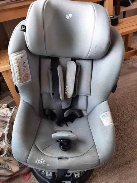 Photo of free Child's car seat (Netteswell CM18) #1