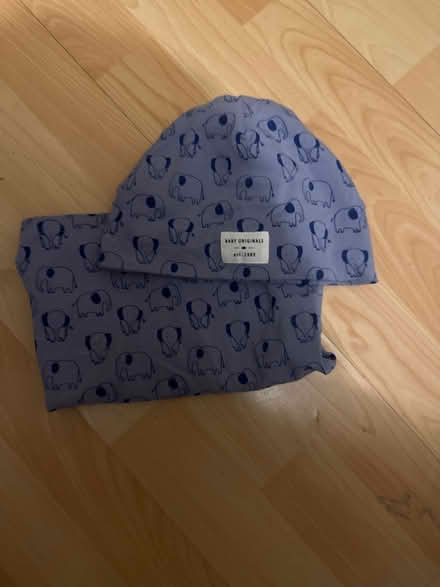 Photo of free Hat and snood (Hammersmith) #1