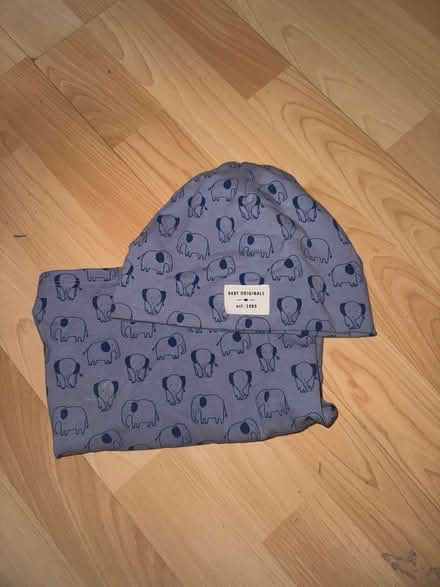 Photo of free Hat and snood (Hammersmith) #2