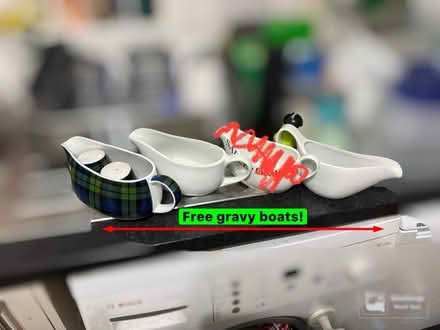 Photo of free gravy boats (Cwmdu SA5) #1