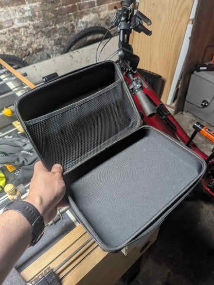 Photo of free Felt zipping bin (Tufts) #2