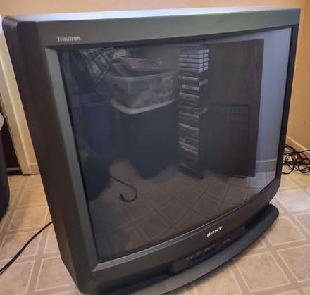 Photo of free 32 inch Sony Trinitron TV (3/4 mile from Nevada City) #1