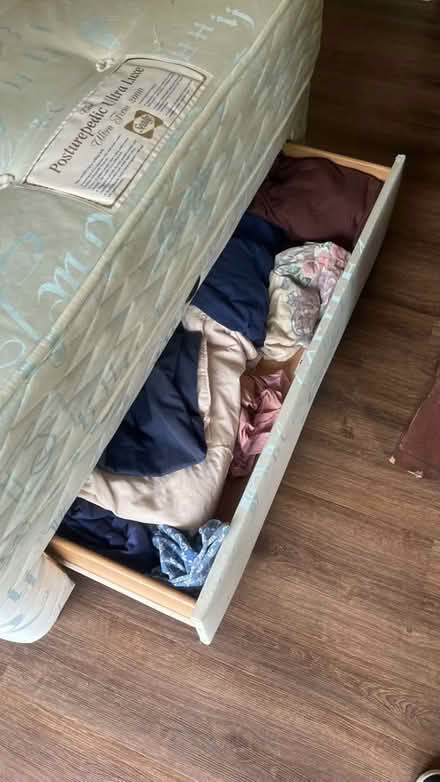 Photo of free divan bed base double (Skerton LA1) #4