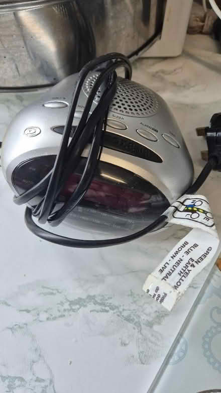 Photo of free Radio alarm clock (Bellingham SE6) #1