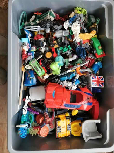 Photo of free Mixture of toys (Haresfinch) #1