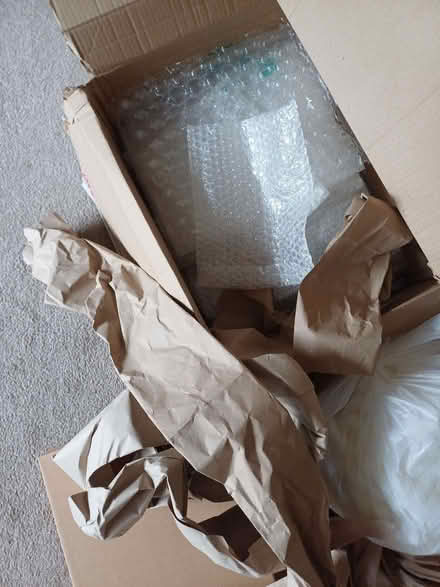Photo of free Packaging materials and boxes (Winkwell HP1) #2
