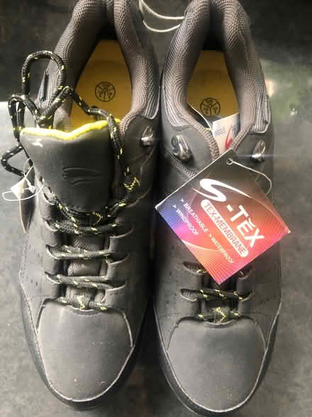 Photo of free Walking shoes size 6 (Cavendish DE23) #1