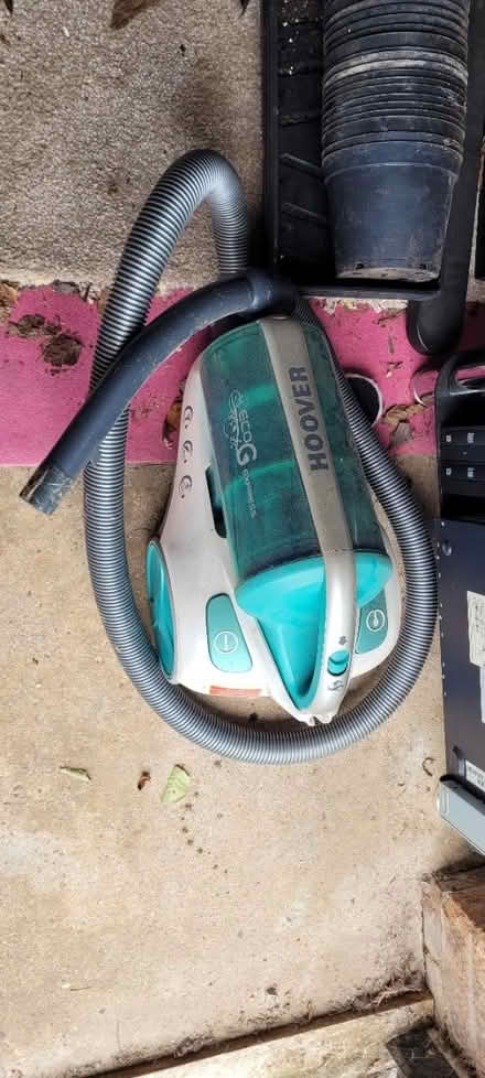 Photo of free Vacuum (Driffield Yo255ep) #1