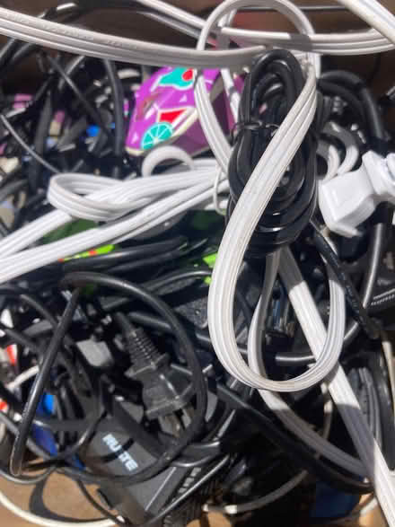 Photo of free Electronic stuff (Foothill Boulevard Cupertino) #3